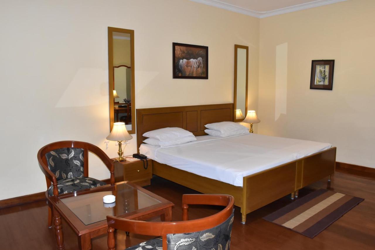 The Royal Residency Hotel Bodh Gaya Ngoại thất bức ảnh